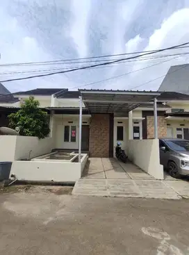 Rumah Murah Di Perumahan Crystal Garden Cibinong