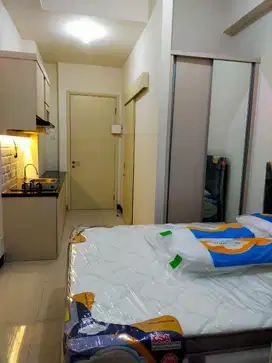 Disewakan furnish Apartemen amor di atas Pakuwon City Mall