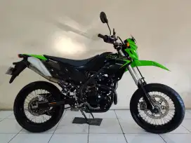 KLX 230 SM 2022 LIKE NEW mulus terawat siap pakai...