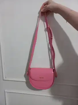 Tas wanita (sekali pakai)