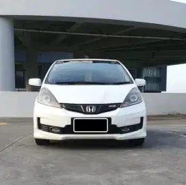 ‼️HONDA JAZZ RS AT, MOBIL TERAWAT DAN SIAP PAKAI, BEBAS LAKA BANJIR.