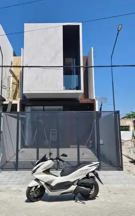 Rumah Cantik Mojoarum Surabaya