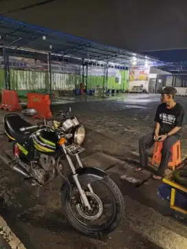 Jual motor bekas Honda mega pro hiu ss kumplit 2005