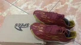 Sepatu specs lightspeed
