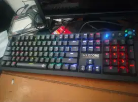 Mechanical Keyboard Fantech Maxcore MK-852 masih bagus