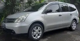 Nissan Grand livina 2012 Bensin
