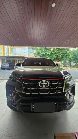 Toyota Fortuner 2.4 VRZ TRD sportivo AT