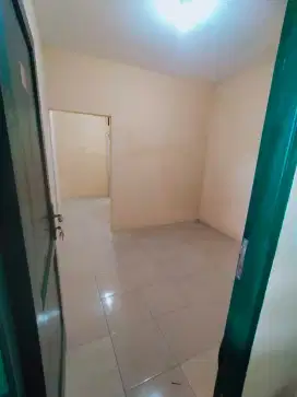 Dikontrakan kamar khusus cewe di atas