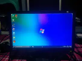 LCD LED Ben-Q 16inch Jernih bening Pinggirn putih dikit..normal jaya