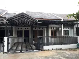 Disewakan Rumah strategis di Sudirman pusat kota dekat Bandara
