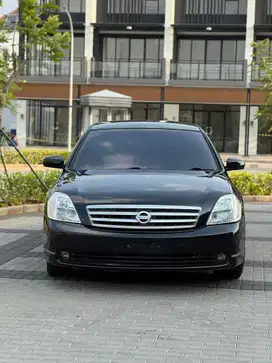 Nissan Teana 2.3 2004 Hitam