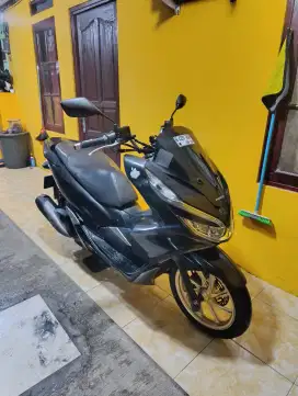 Bissmillah dijual motor Honda PCX 2018 istimewa