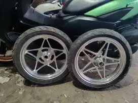 Di jual peleg nmax new ring 14