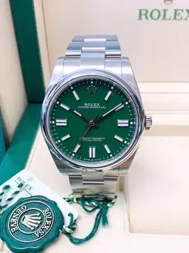 Rolex Oyster Perpetual 124300 GREEN