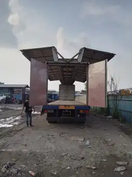 WingsBox Trailer