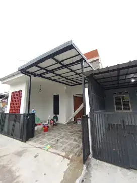 Kanopi baja ringan