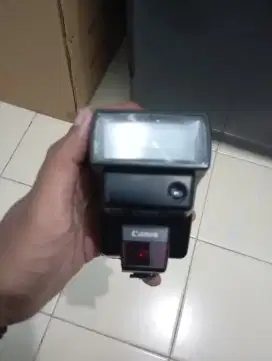 Flash canon 300EZ