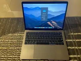 Macbook Pro 2016 - Core i5 16Gb Ram / 256Gb Rom Non Touchbar
