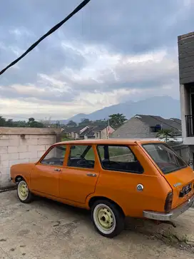 RENAULT 12 TN STATION WAGON BISA TT / BARTER