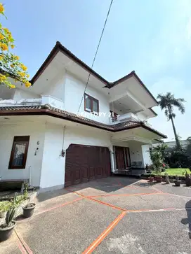 Dijual Rumah Dgn Tanah Luas Di Ampera Kemang Dekat Akses Tol