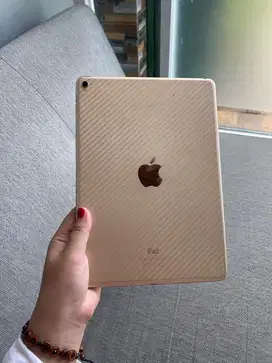 iPad Pro 9.7 inch 128gb Gold