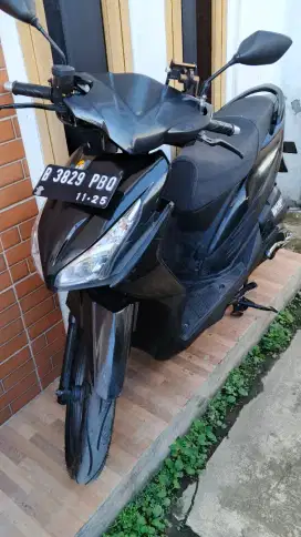 Vario Agnes 110FI 2015 lengkap mulus murah