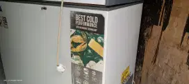 Freezer Box Merek Gea