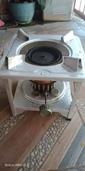 Kompor minyak tanah