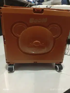 Troli lipat hewan peliharaan