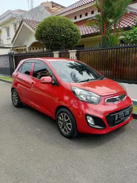 KIA PICANTO TAHUN 2013 SE 1.2 MANUAL MERAH METALIK