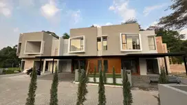 RUMAH LUX MODERN DAGO BANDUNG 2LT DKT SIMPANG ITB TAMANSARI UNPAD - DU