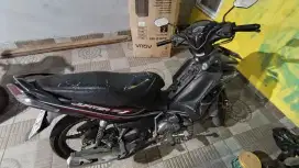 Dijual Cepat! Yamaha Jupiter Z1 Hitam 2013 — Tangan Pertama