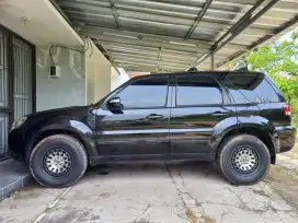 Dijual Ford Escape 2011