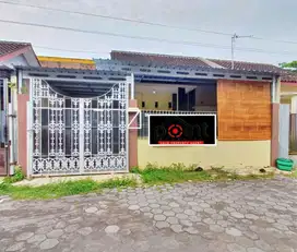 bersih nyaman murah dekat dr oen, uns dan Moewardi