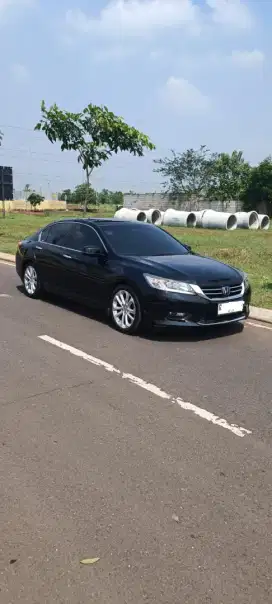 Accord VTiL 2015 Honda-Sensing Low Kilometer Antik