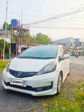 Honda Jazz GE8 Tipe RS Tertinggi 2014 Automatic