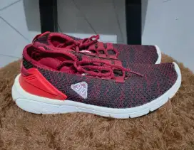 Sepatu sneakers beli diMatahari
