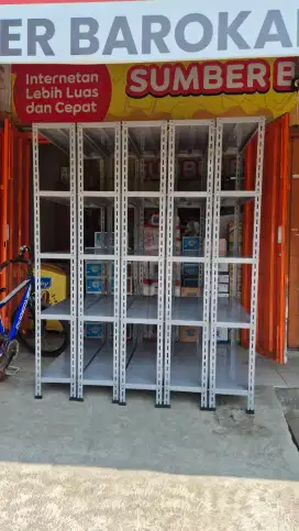 Rak besi siku lubang