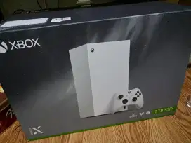 Xbox Series X 1tb Robot white, fullset like new, jarang pake
