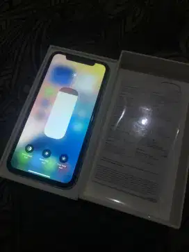 iPhone 11 64 ibox