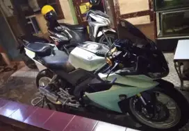 Jual motor Bekas r15 v3 nego