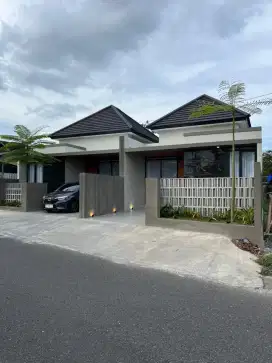 Rumah Mewah Modern Dekat Uii Pusat Jl Kaliurang Km 13