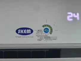 AC Midea 1/2 pk bekas