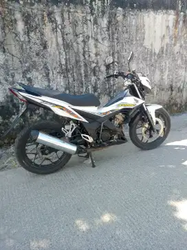 Sonic 150 R plat nomor bandung