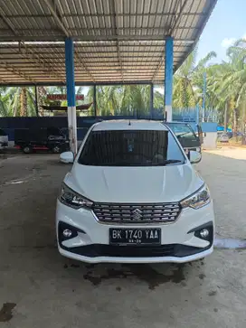 Suzuki Ertiga putih GX AT 2021 Bensin matic