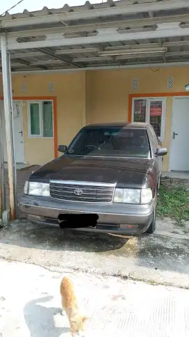 Toyota Crown 1999 Bensin