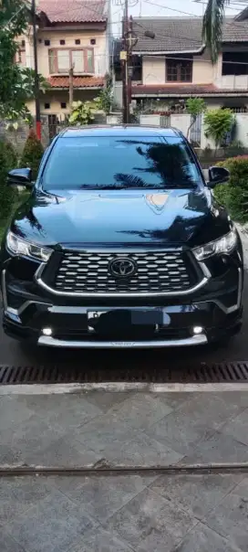 Dijual innova zenix tipe Q hybrid autometic tahun 2023