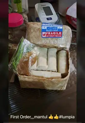 Lumpia Semarang dikirim lsng dr Semarang dgn Paxel  Goreng/Basah