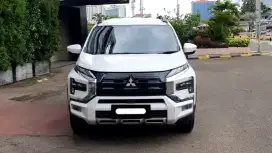 Mitsubishi xpander cross premium 2023 putih matic