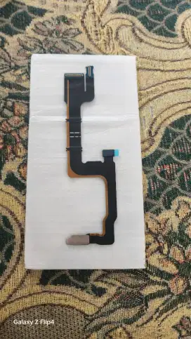Flexible z flip 4